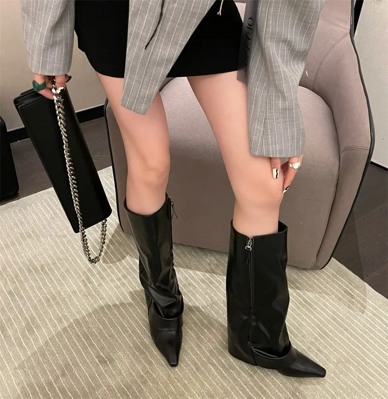 Pantalones de mujer, botas alt - Street Fashion Rome 2025 reseña y precio