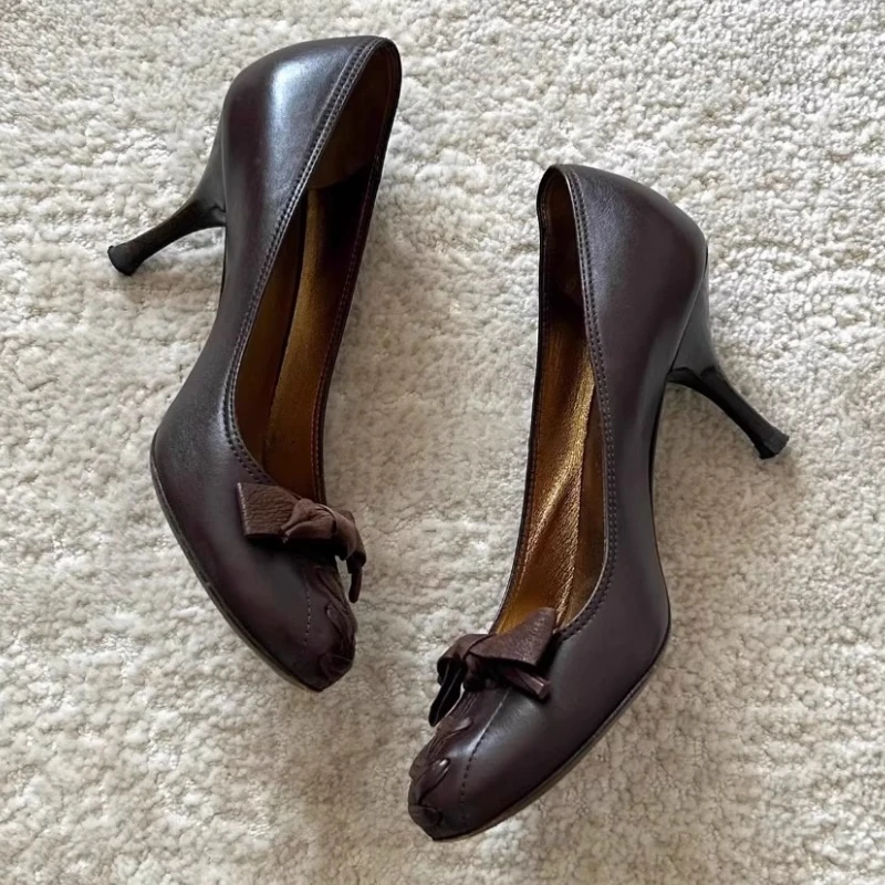 Zapatos de tacón de diseño a l - Street Fashion Brand reseña y precio