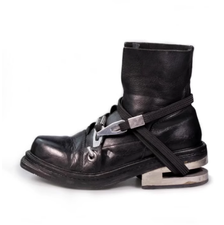 Botas cortas con tacón de Meta - Street Fashion Rome 2025 reseña y precio