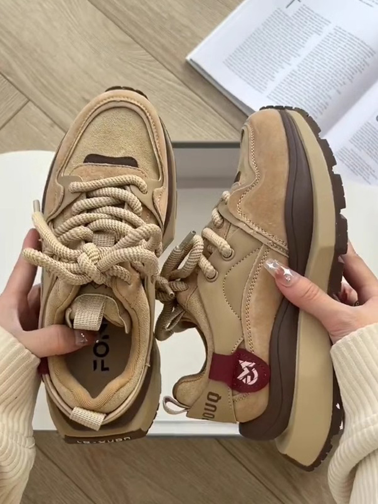 Zapatillas de deporte de lujo  - Street Fashion Rome 2025 reseña y precio
