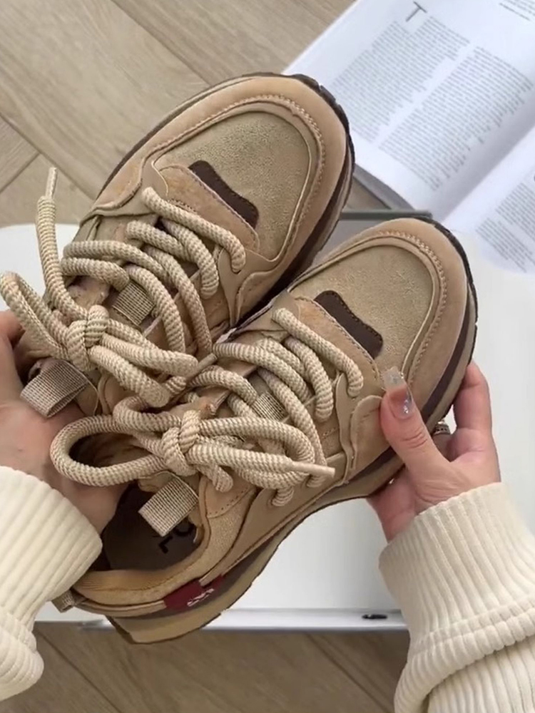 Zapatillas de deporte de lujo  - Street Fashion Rome 2025 reseña y precio