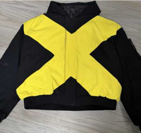 Chaqueta cruzada negra y amari - Street Fashion Brand reseña y precio